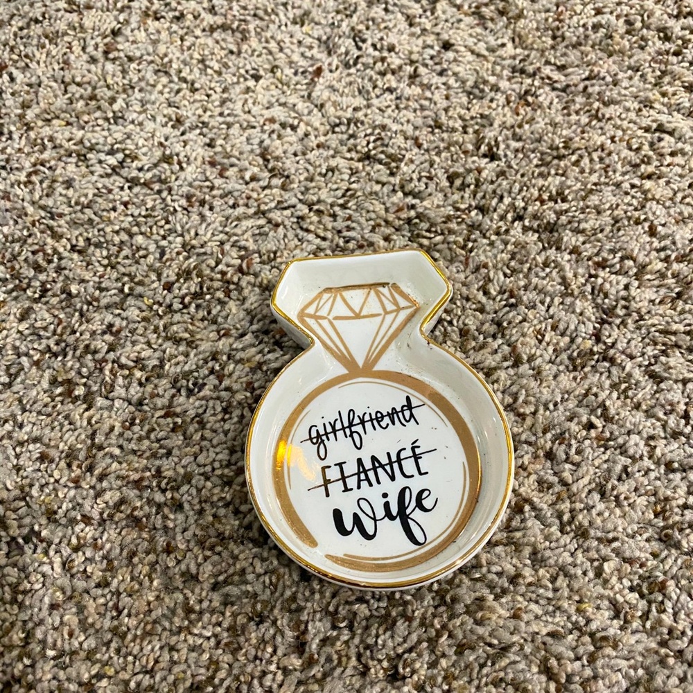 Wife small accessory plate